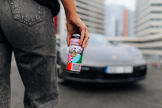 Ierobežots izdevums - darbina Porsche - kokosrieksts un ananāsi (9x330ml)